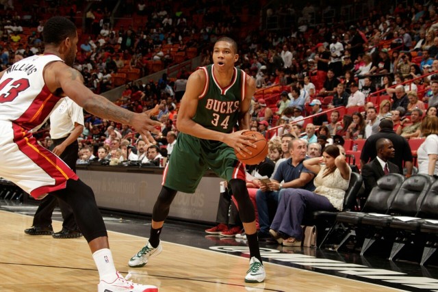 文班18+7+6+7马刺擒灰熊 哈利30分步行者3连胜