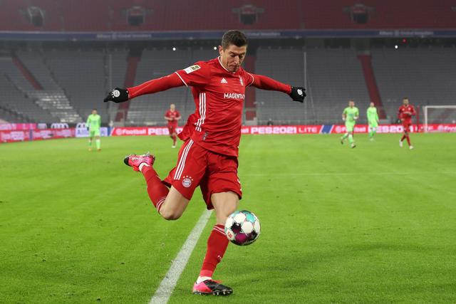 胡明轩24分广东5人上双大胜辽宁 赵继伟14+9