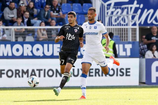 胡金秋18+10广厦胜四川 廖三宁16分北控胜天津